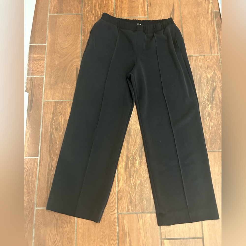 A new day size L black wide leg stretchy pants